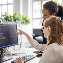 "NIS2 on tulossa lokakuussa - mitä yrityksiä se koskee ja mitä toimenpiteitä se edellyttää?"-webinaarin tallenne