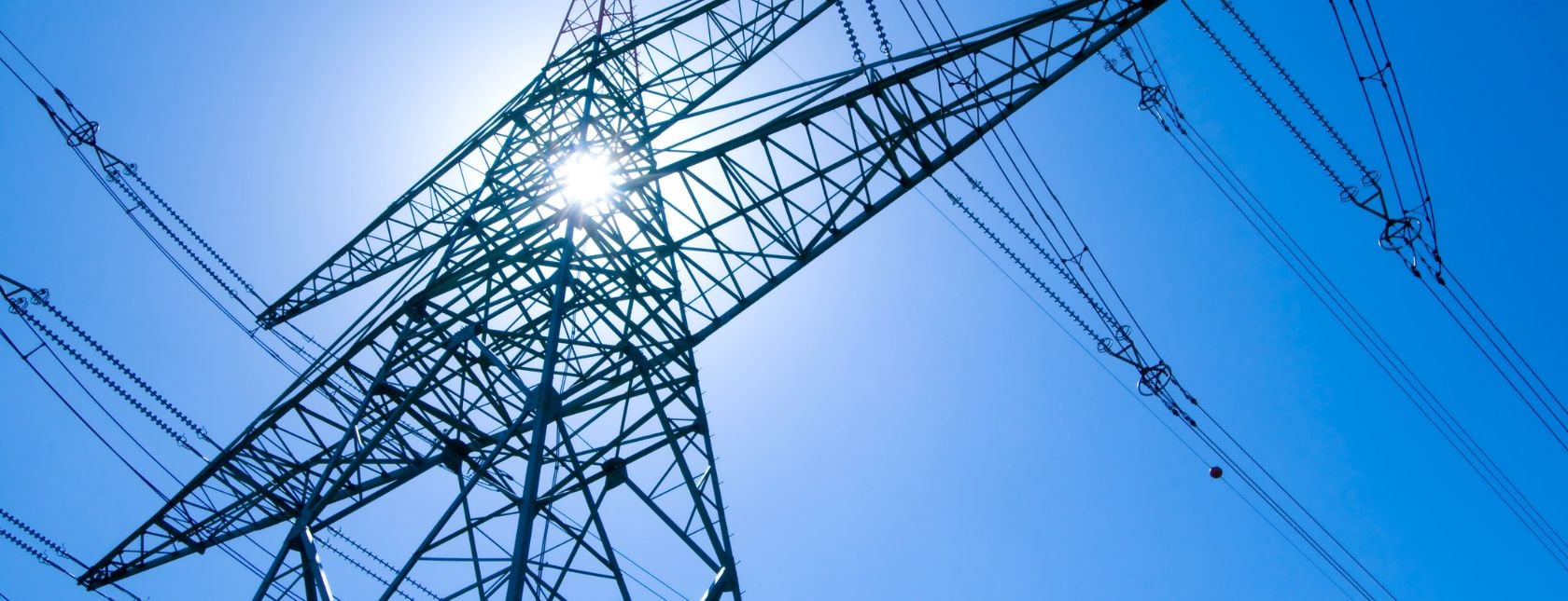 Voimakaapeleissa siirrettävä energia