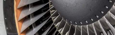 Turbiini, lentokoneen turbiini, lähikuva